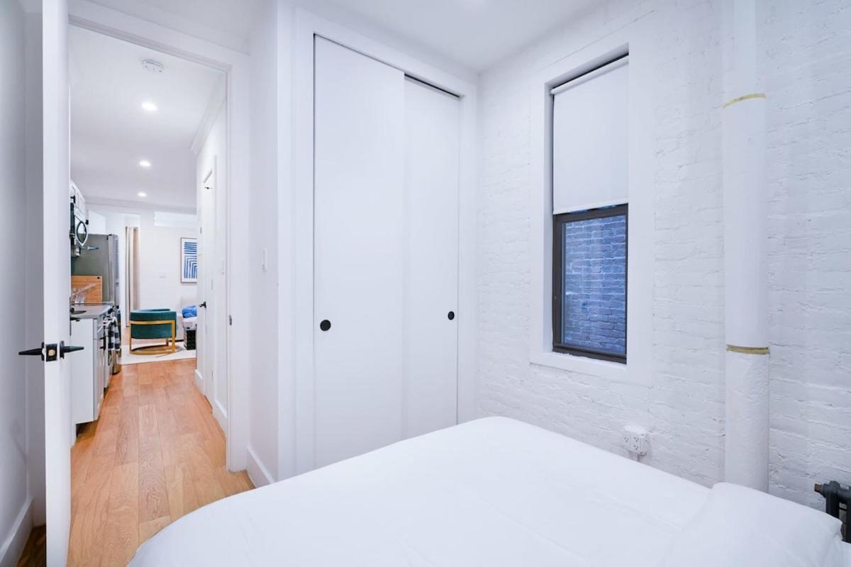 Apartment 1288-4rs Newly Furnished Prime Ues 2br
