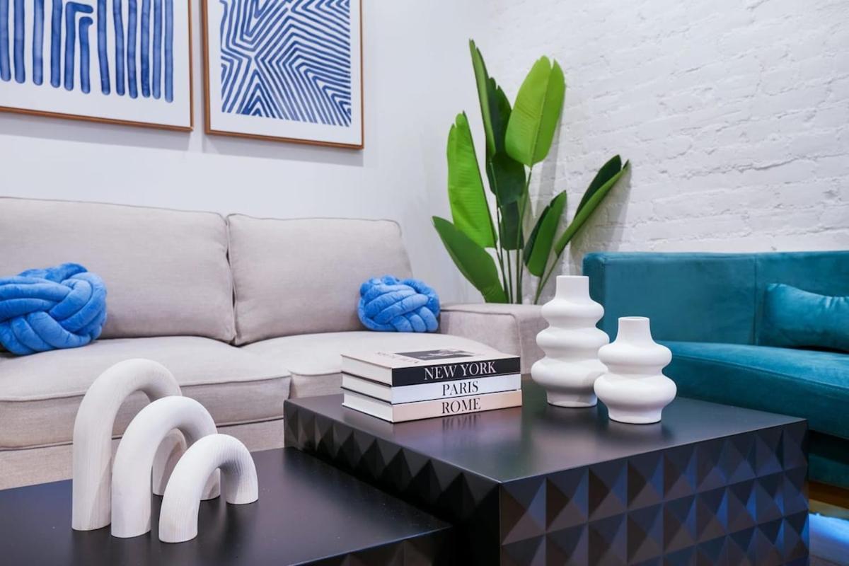 1288-4rs Newly Furnished Prime Ues 2br