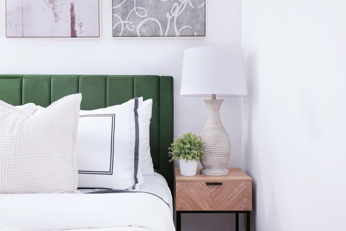 105-1g In Park Ave Location New York
