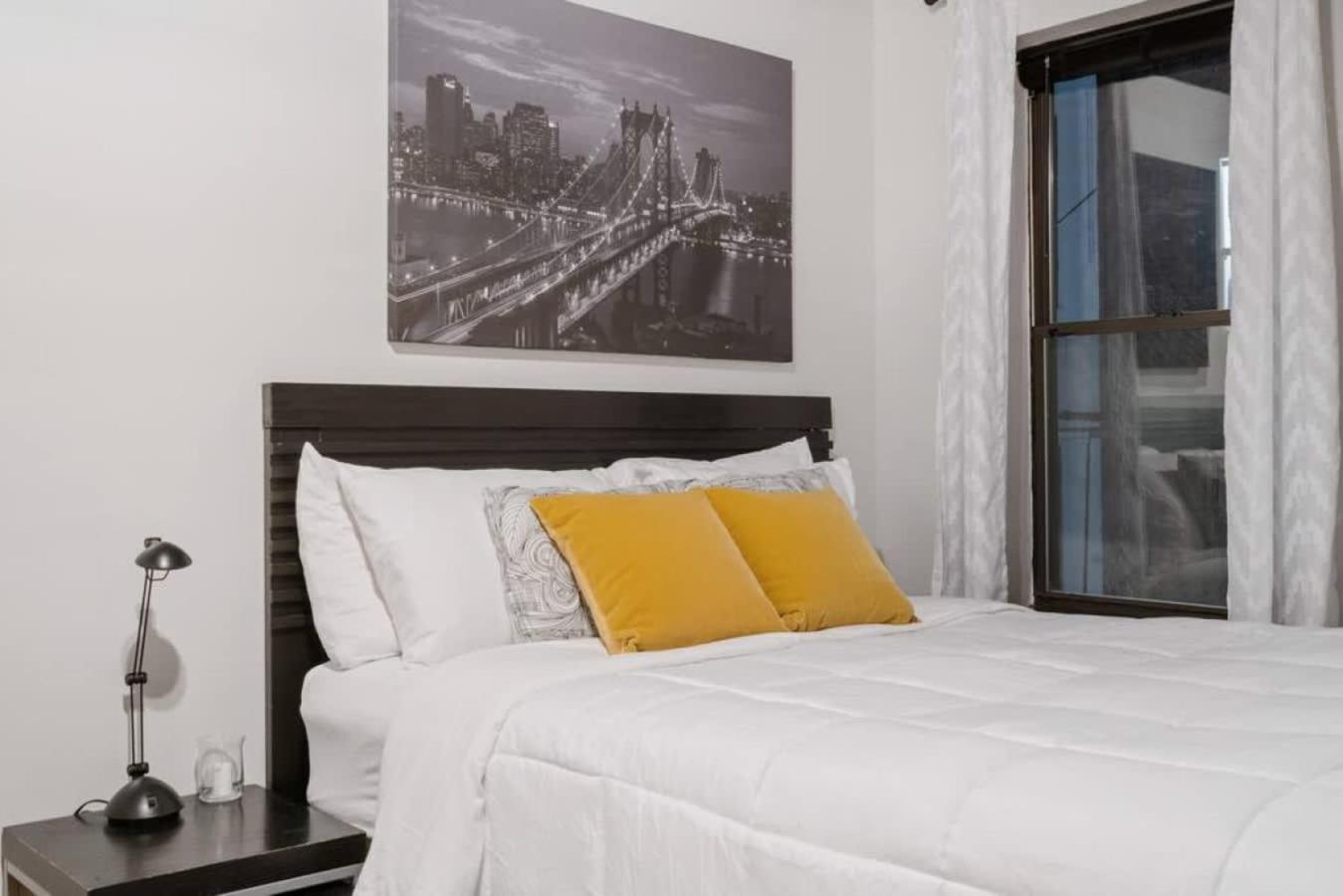 Midtown - Walking Distance To Times Square Apartment *
