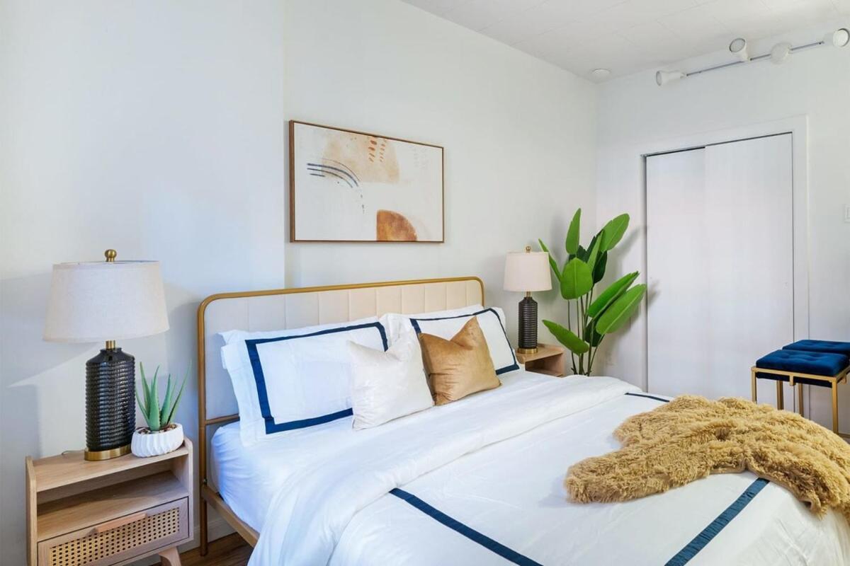 Apartment 74-1c New With Private Outdoors - Gym New York