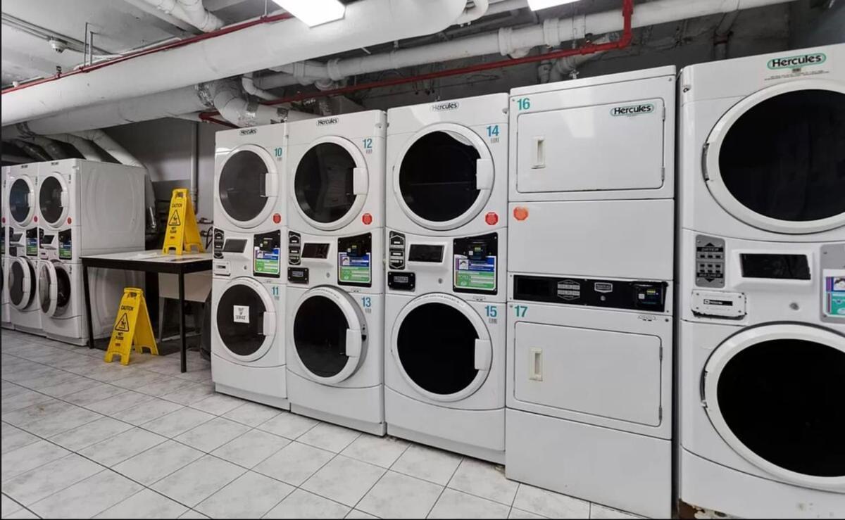 73-1406 New 1br 1bth Uws Doorman Gym *