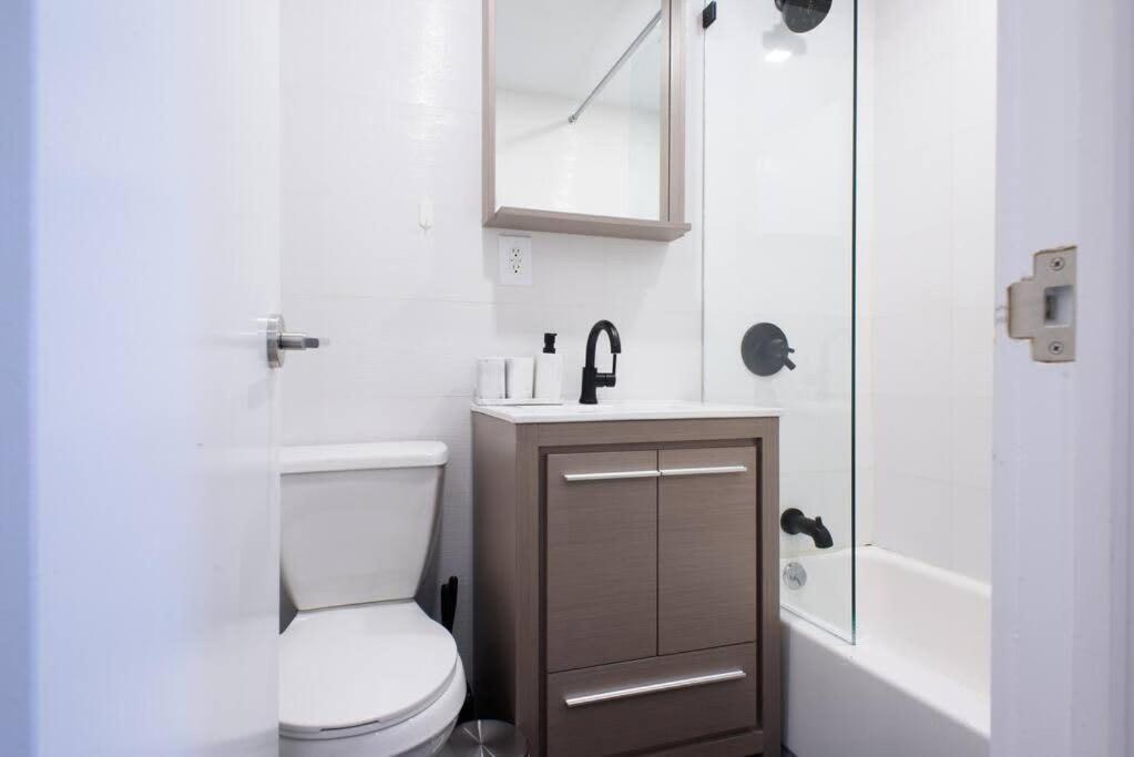 Apartment 69-3d Charm Prime Lower East Side Brand New 1br New York