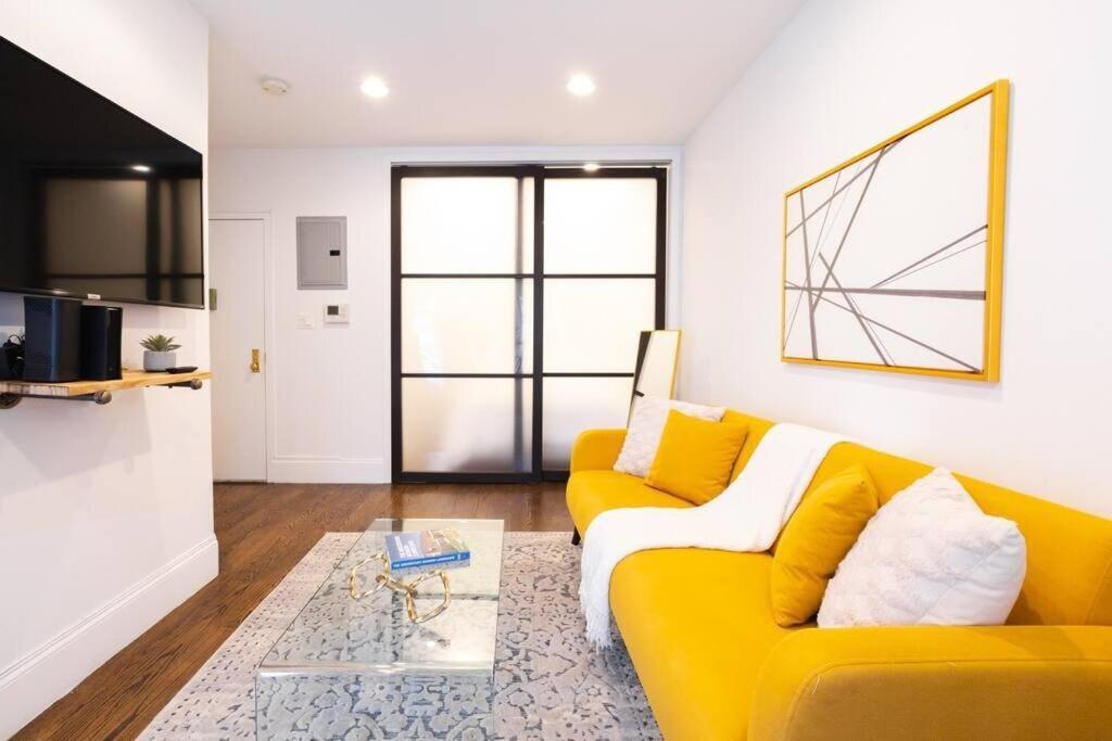 69-3c Stylish Lower East Side 1br New York