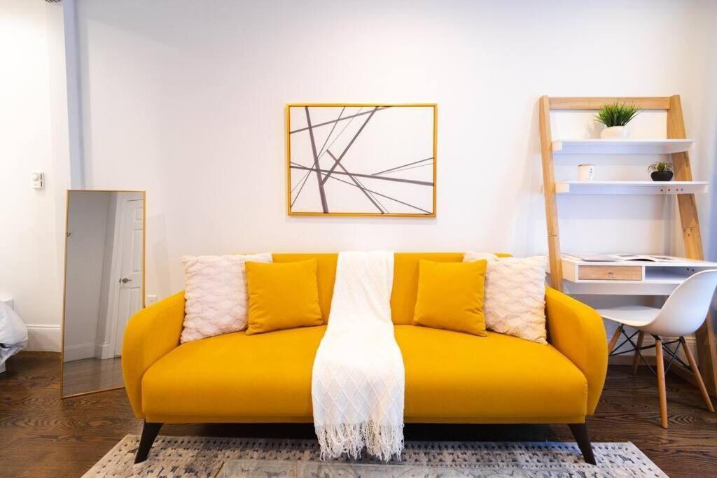 69-3c Stylish Lower East Side 1br * New York