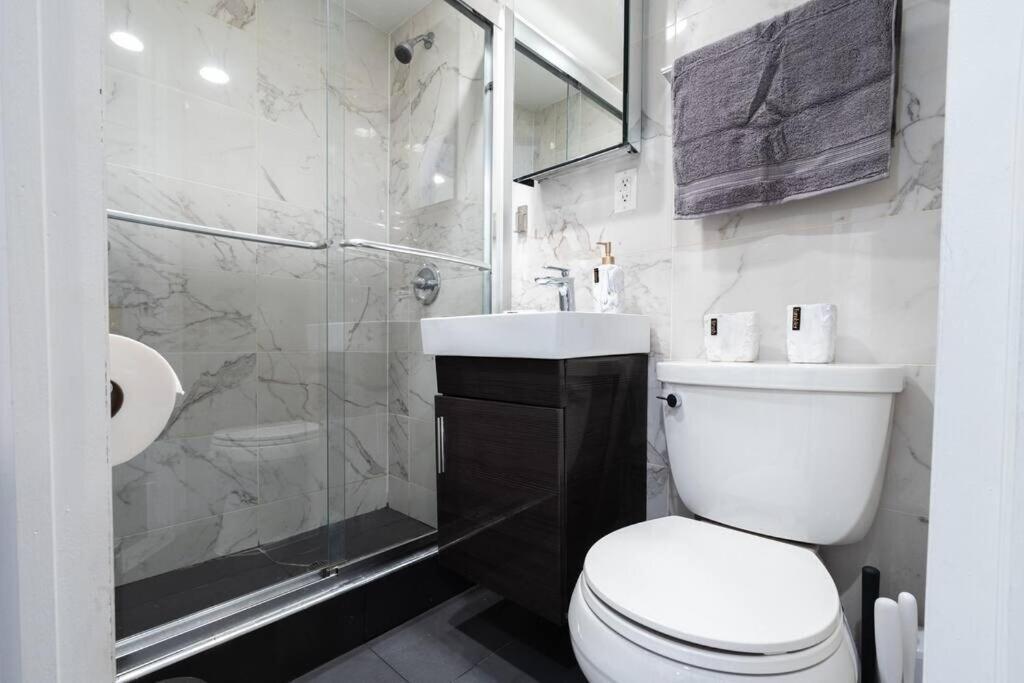 Apartment 69-3c Stylish Lower East Side 1br