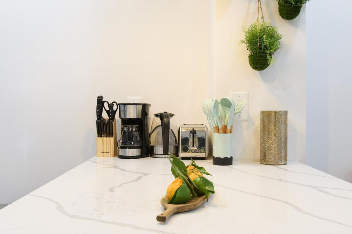 1597-9 Renovated Prime Ues Wd In Unit Apartment New York