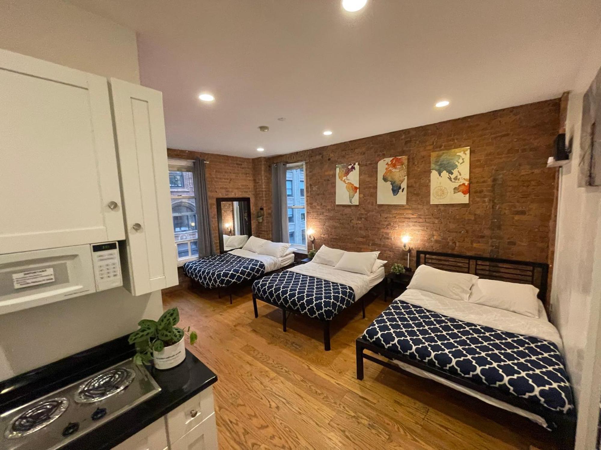 Nest Herald Square #8 Apartment