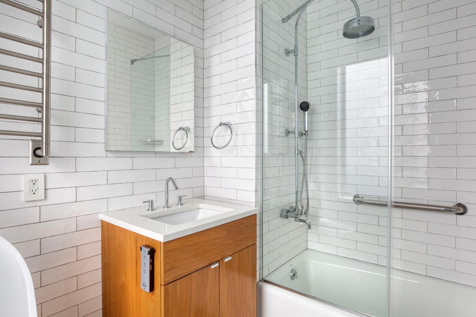 Nolita 2br W 3 Terraces Elevator Wd Nr Soho Nyc-1292 * New York