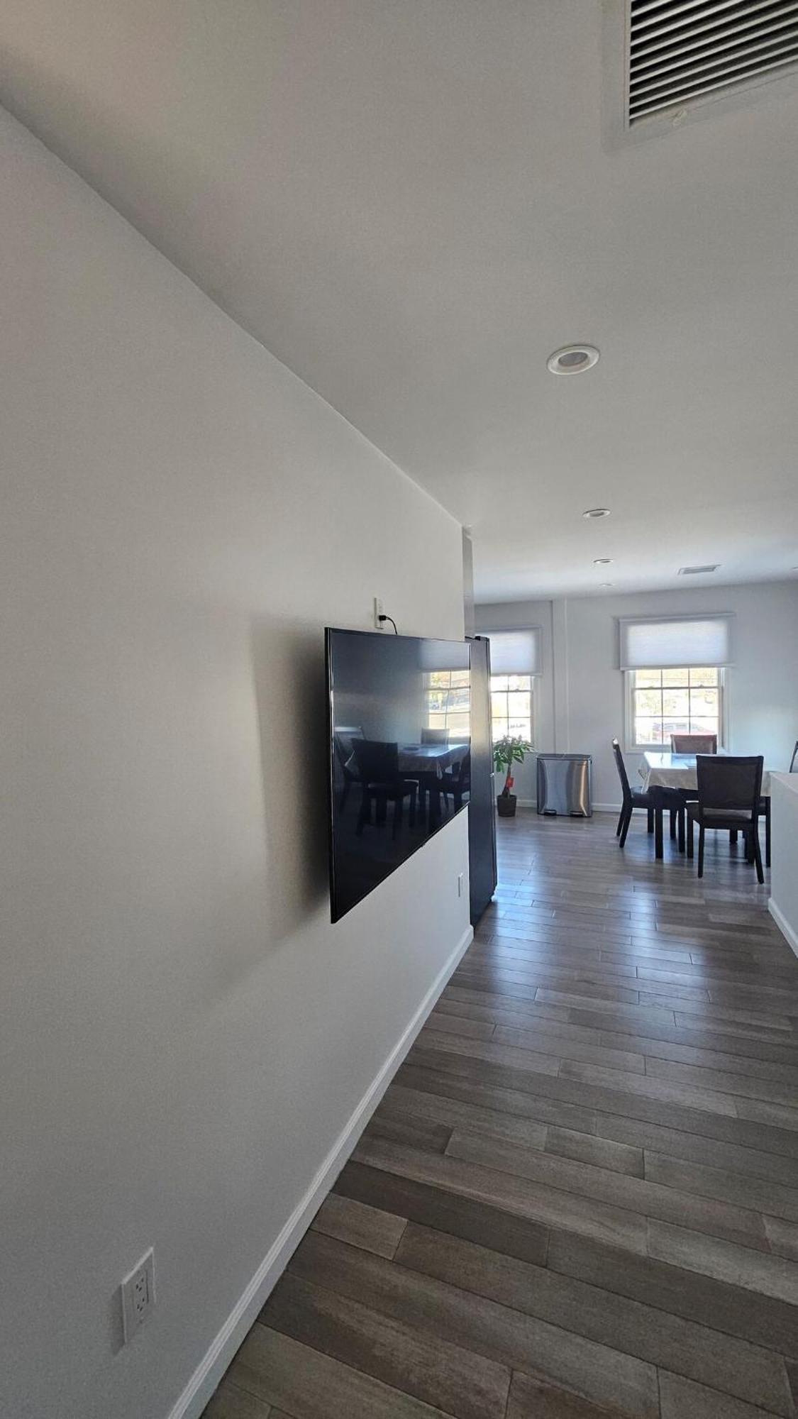 3 Bedroom Renovated Model House Villa *