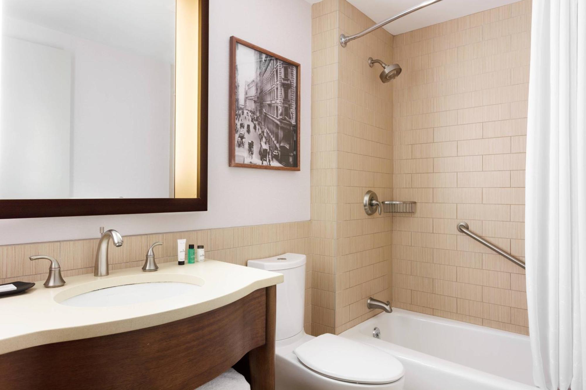Hotel Sheraton Tribeca 4*