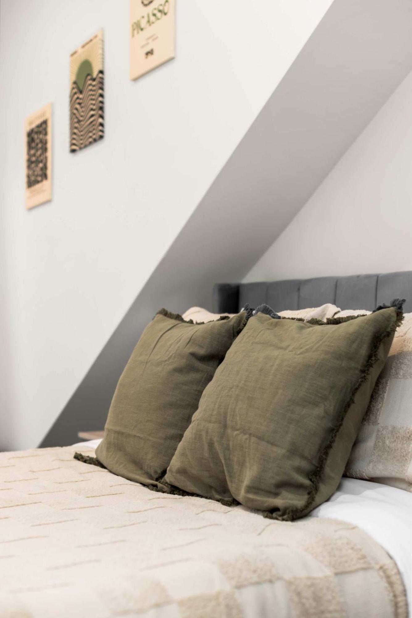 Spacious 3br Family Haven In Lower Manhattan Apartment