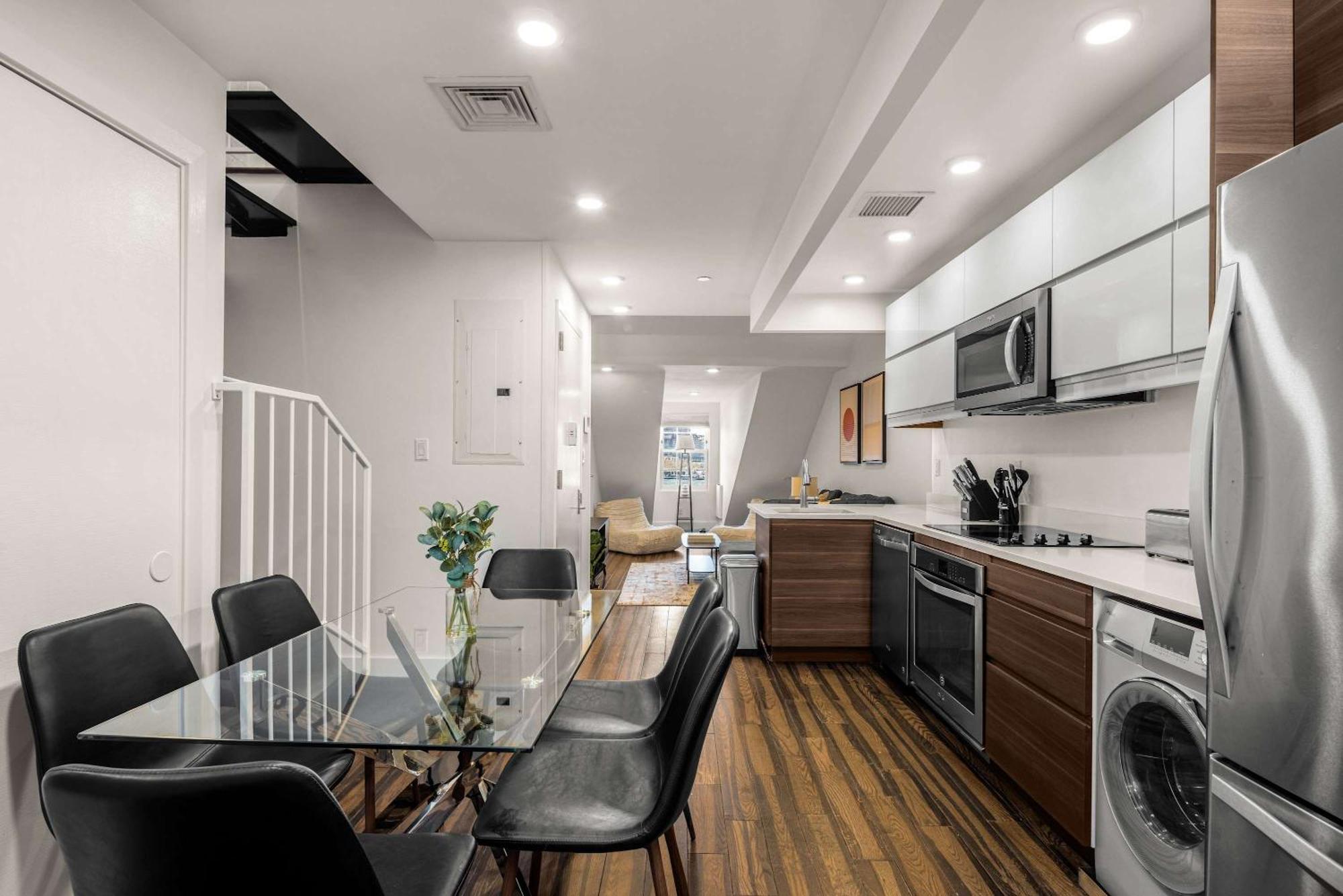 Apartment Spacious 3br Family Haven In Lower Manhattan