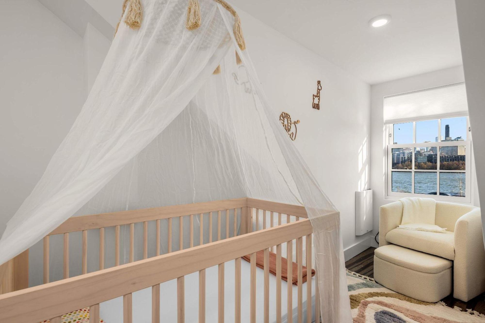 Spacious 3br Family Haven In Lower Manhattan Apartment *