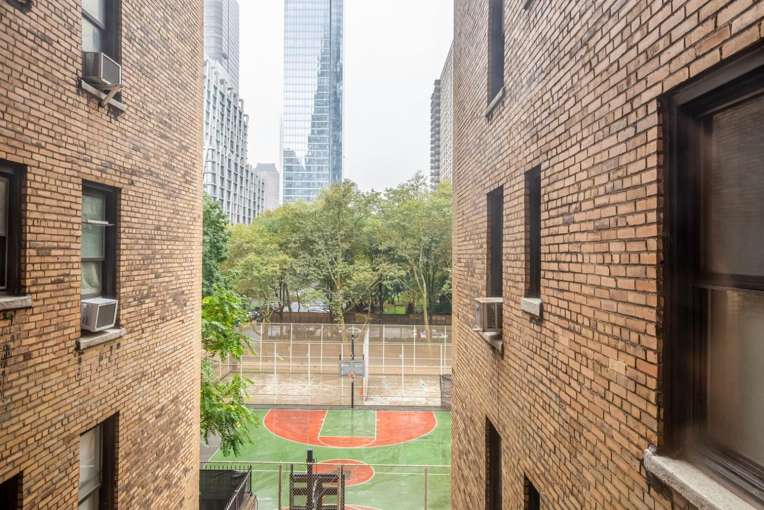 Uws 1br W Doorman Gym Close To Park Nyc-1242 New York