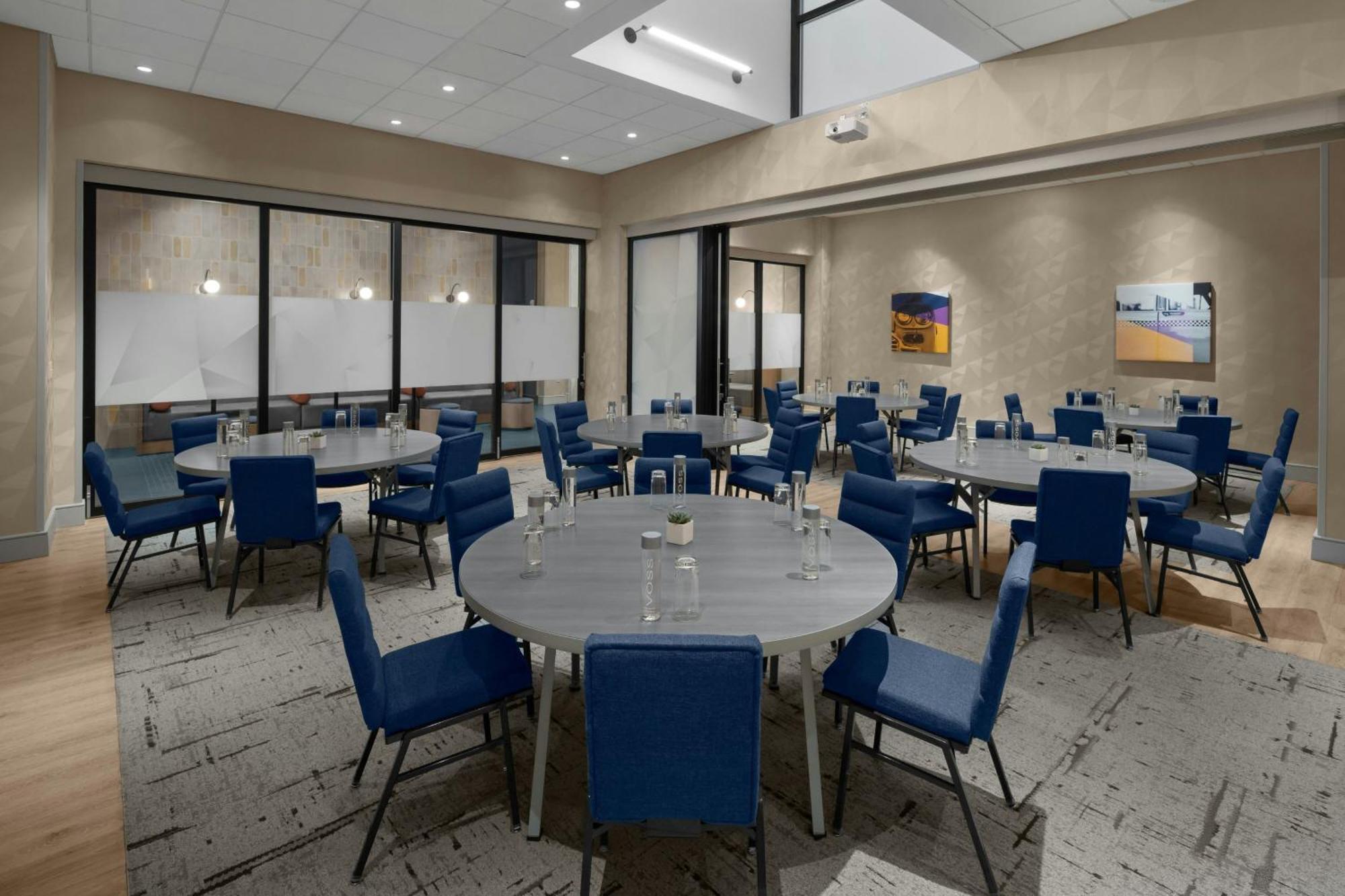 Courtyard By Marriott World Trade Center Area Hotel New York