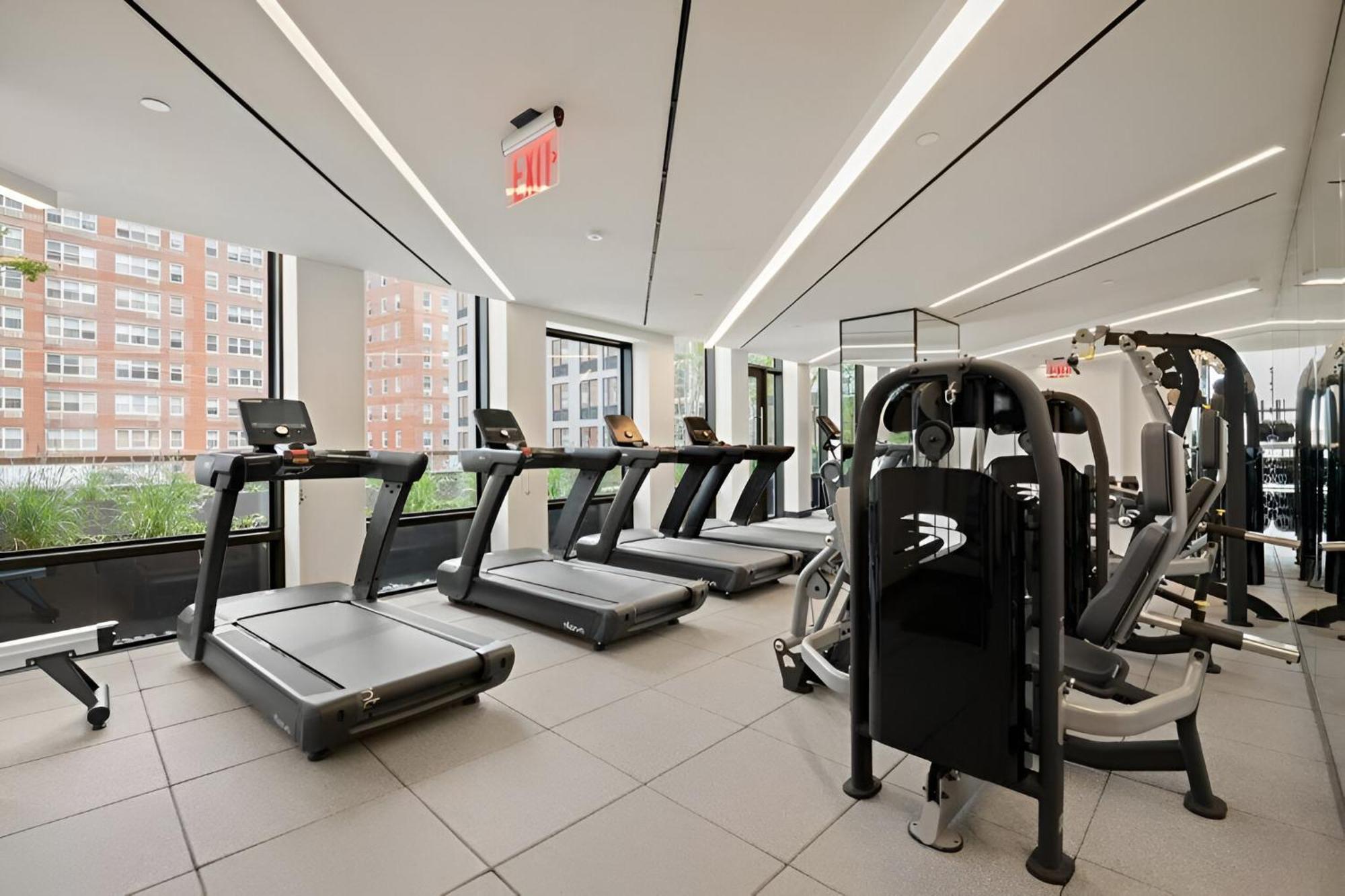 Luxury Meets Comfort Upscale In Brooklyn New York