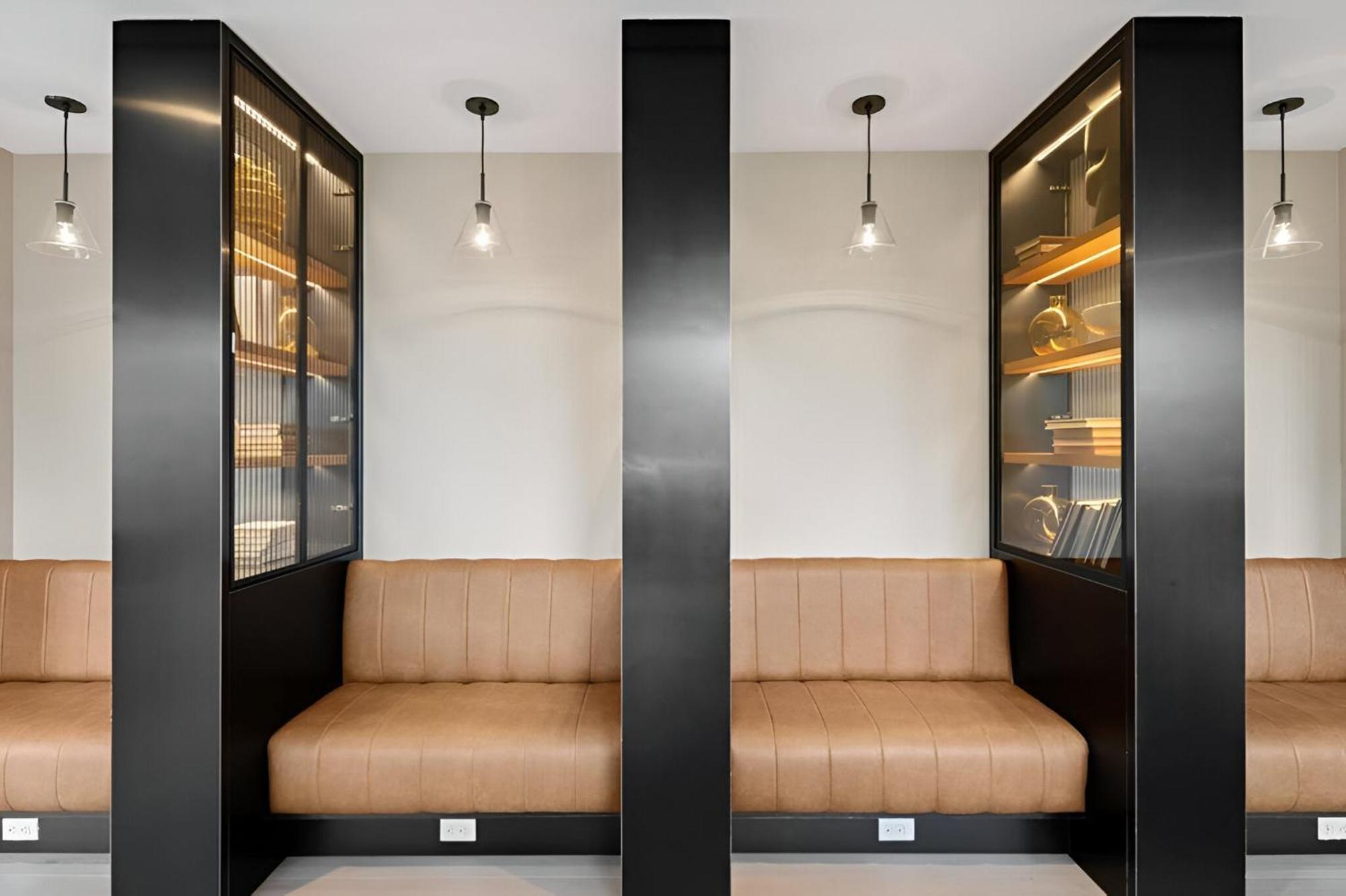 Luxury Meets Comfort Upscale In Brooklyn Apartment