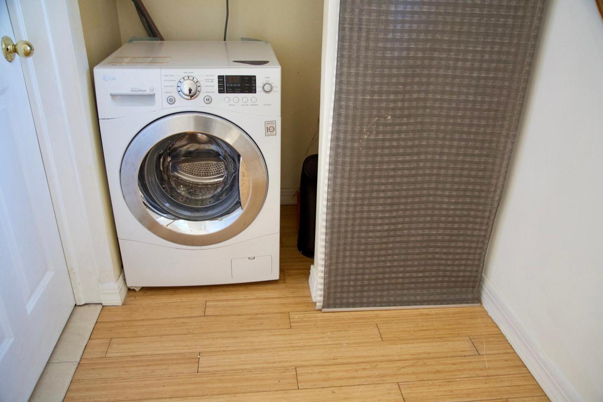 Brightonbeach2-comfy Room-close Ocean