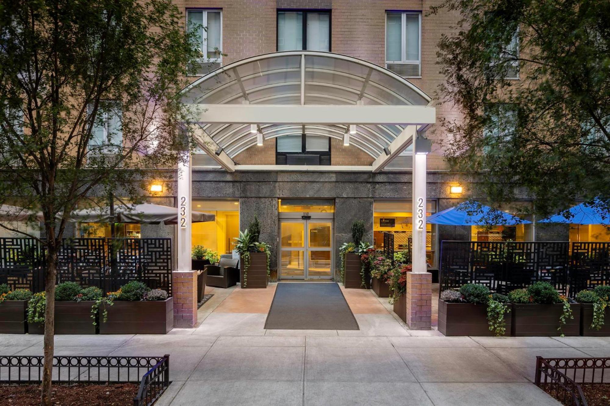 Hotel Express Chelsea By Ihg 3*