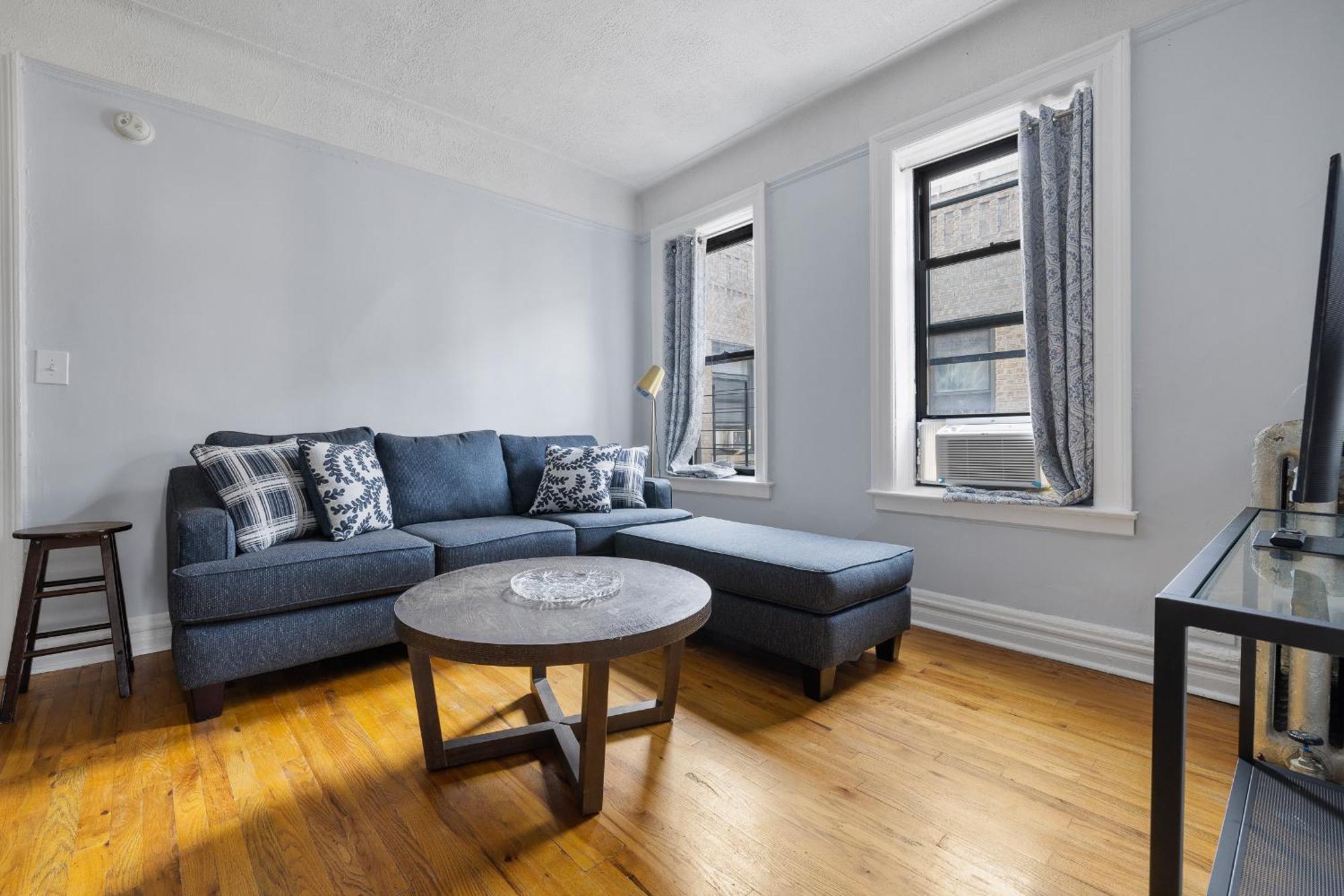 Apartment Live Upper Manhattan On A Budget New York
