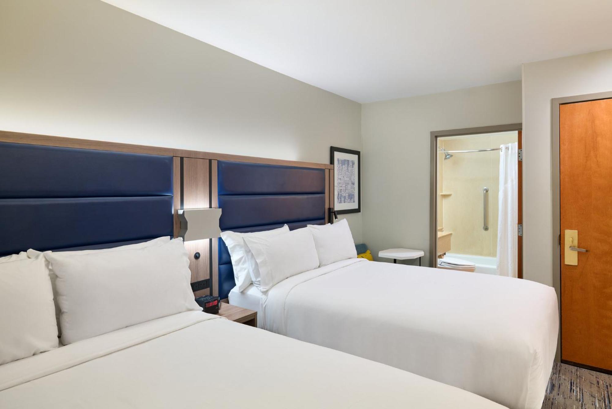 Express Chelsea By Ihg 3*