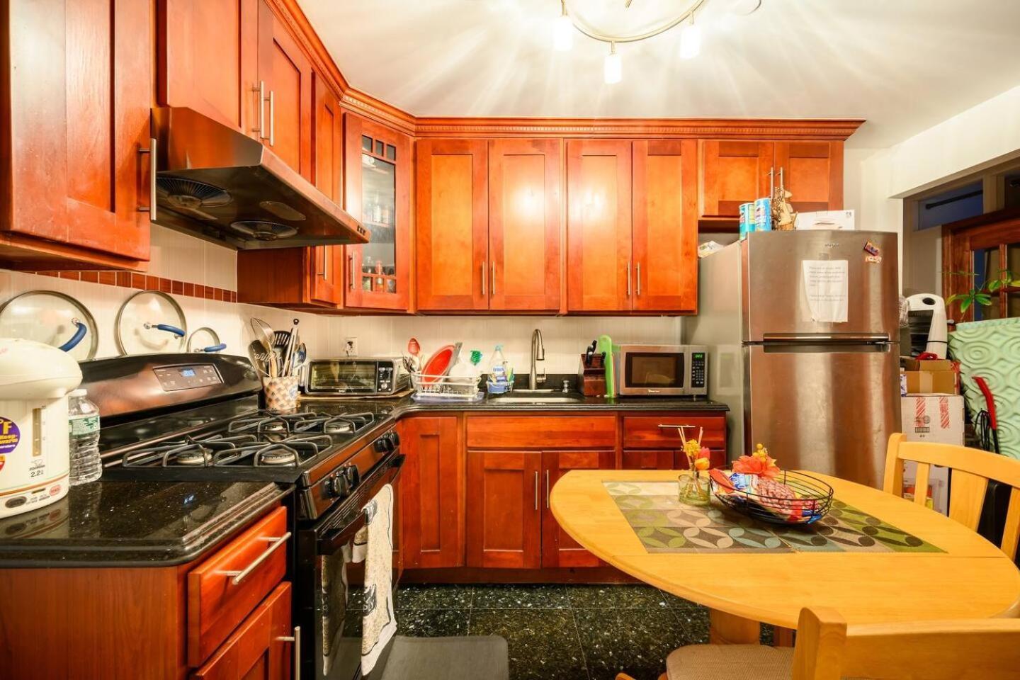 Homestay Large Private & Private Bathroom New York