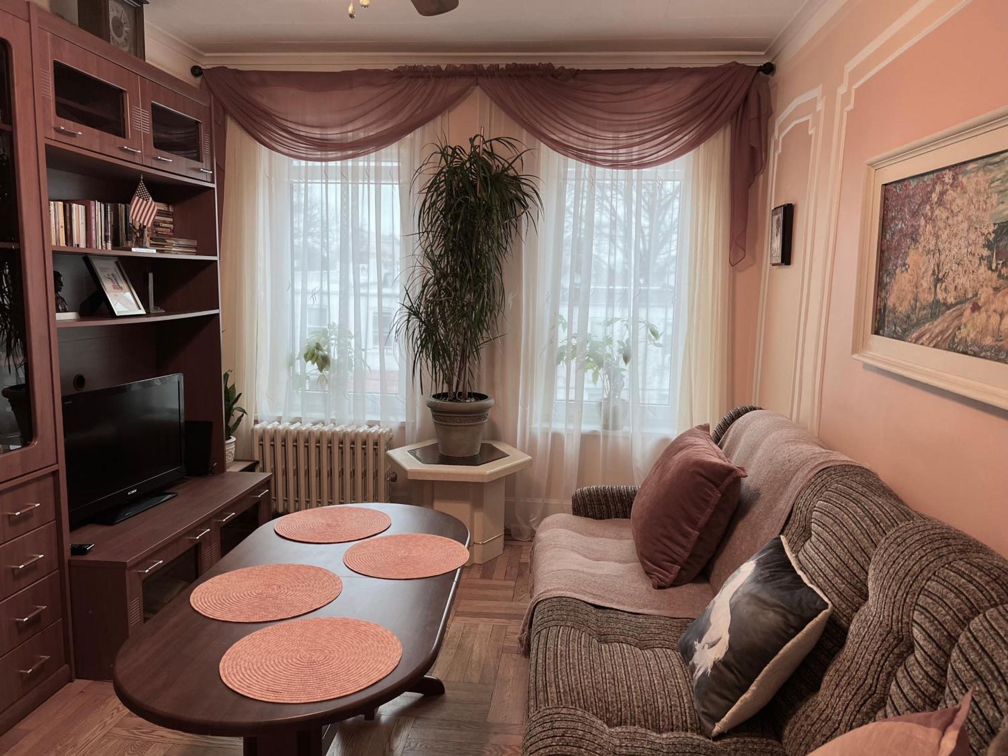 Homestay Comfort In Brooklyn - Shared With A Host House Spaces New York