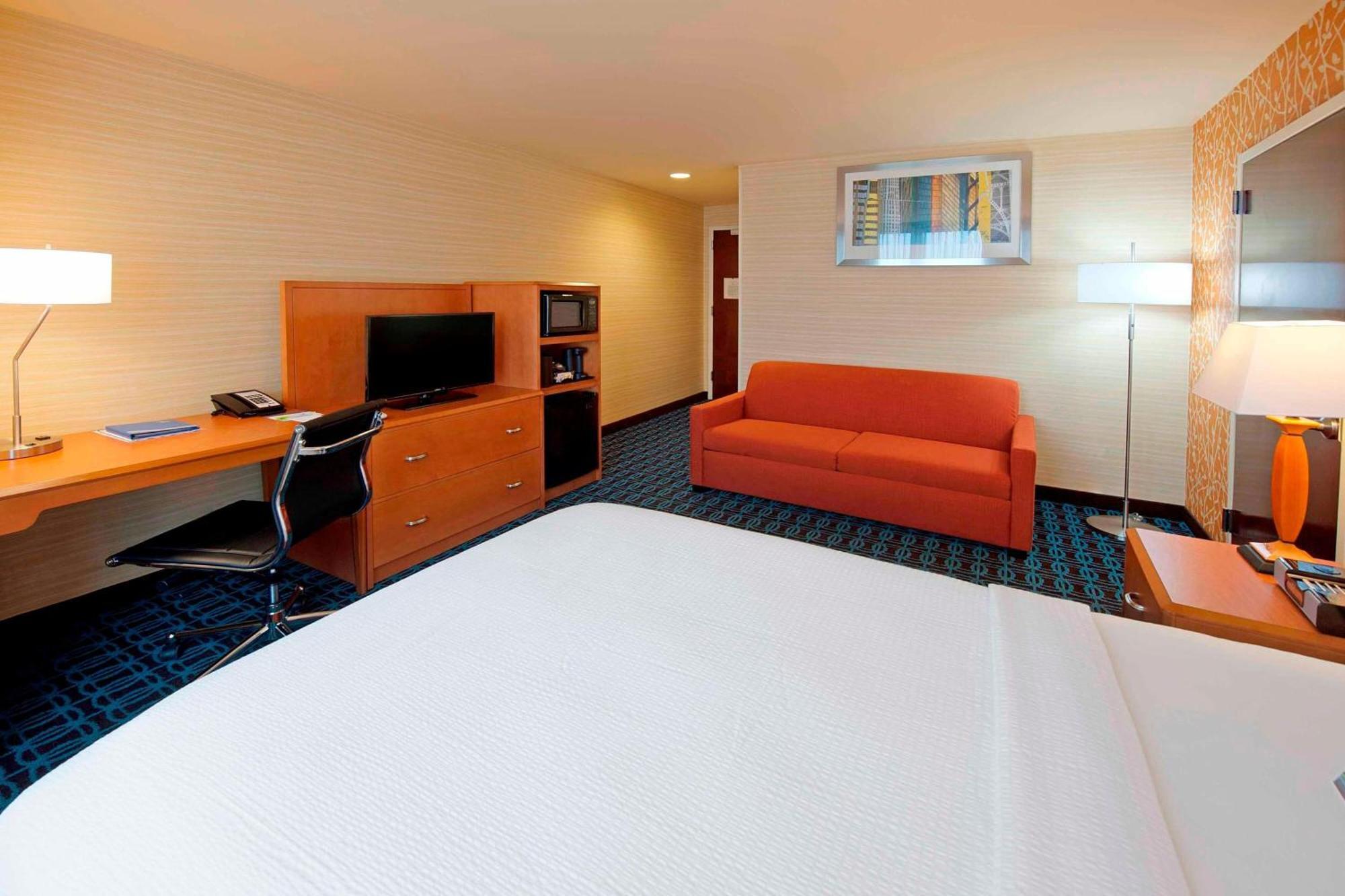Hotel Fairfield By Marriott Jfk Airport