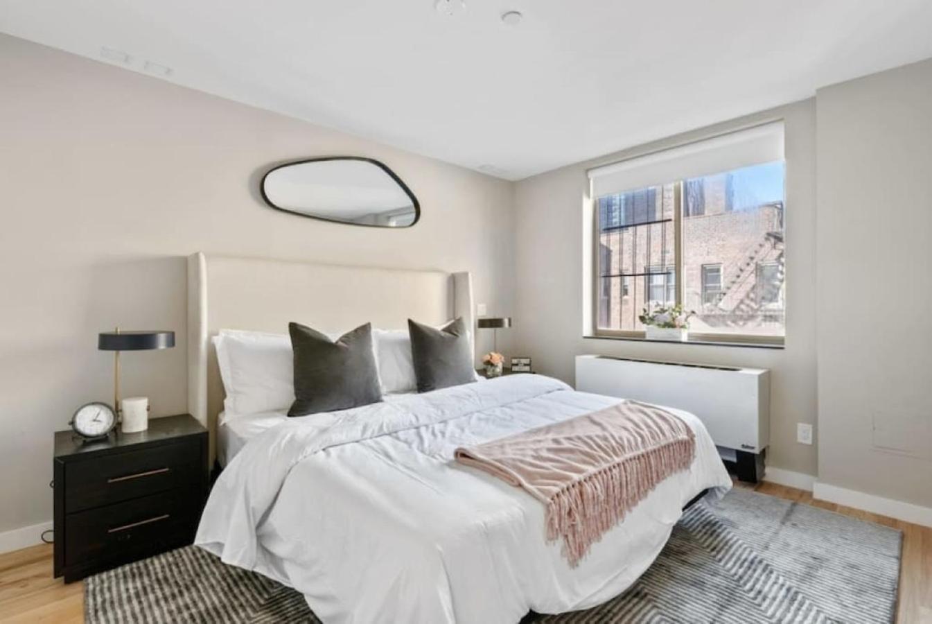 Apartment 3br Penthouse With Massive Private Rooftop New York