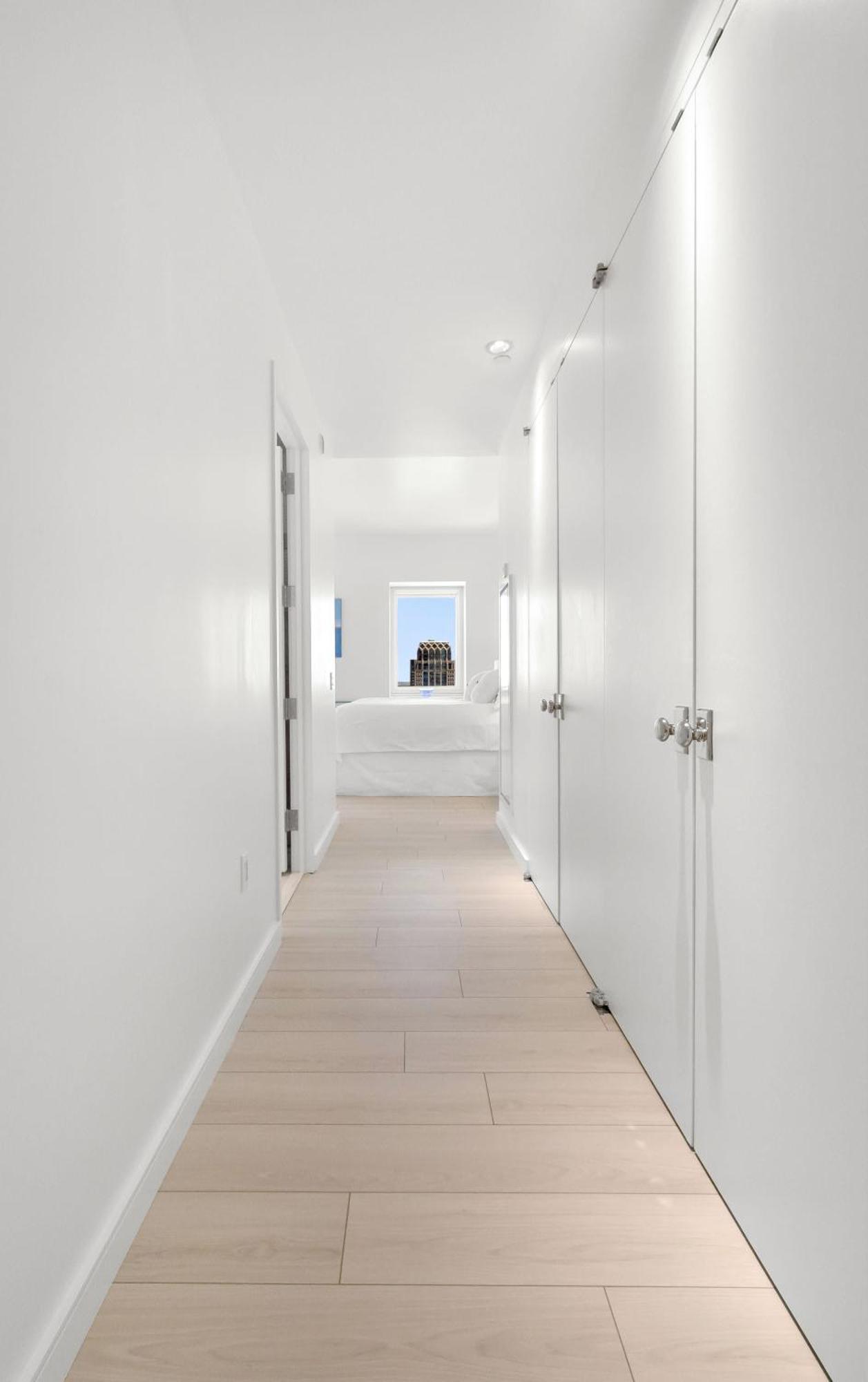 Apartment Heart Of Midtown West, Parking, Gym, Wd, Ac, Security