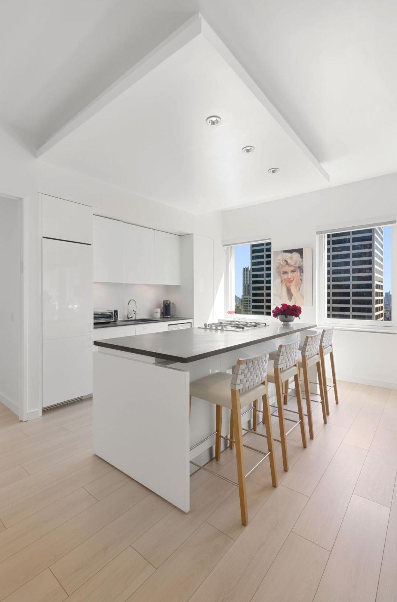 Heart Of Midtown West, Parking, Gym, Wd, Ac, Security Apartment