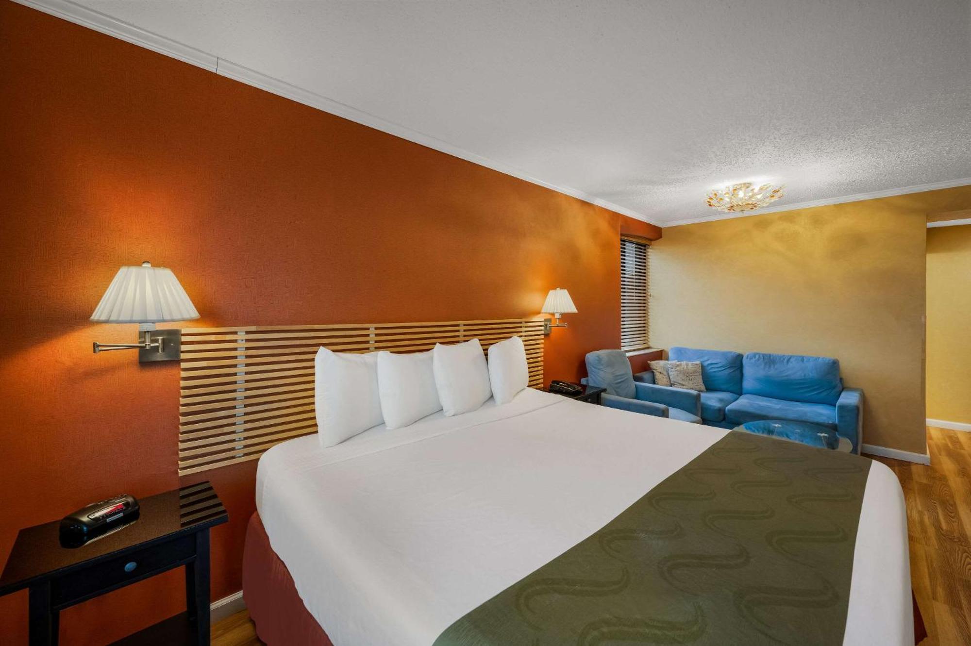 Quality Jfk Airport Rockaway Blvd Hotel 2*