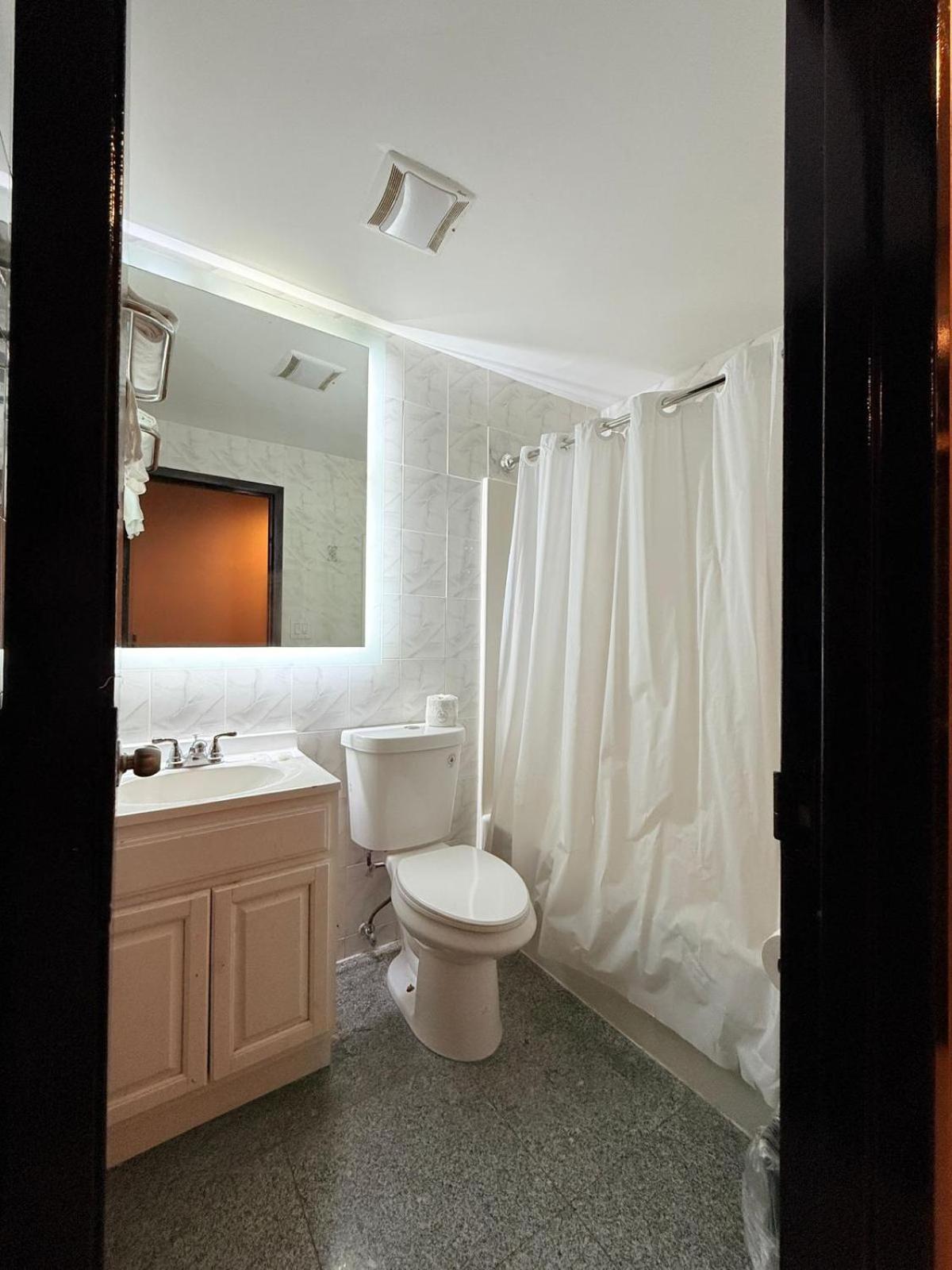Key Hotel