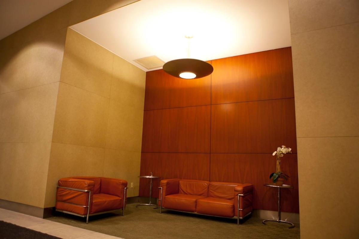 Stunning Nyc Views! Free Gym! Doorman! Terrace! * New York