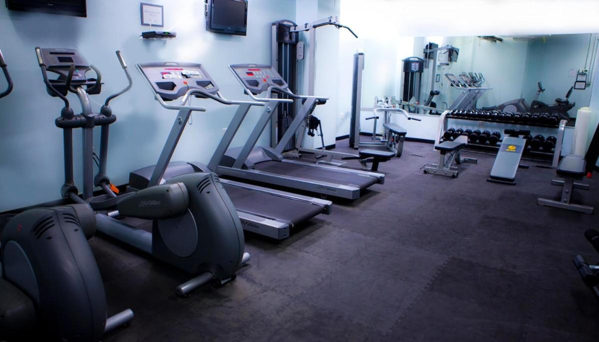 Stunning Nyc Views! Free Gym! Doorman! Terrace! Apartment
