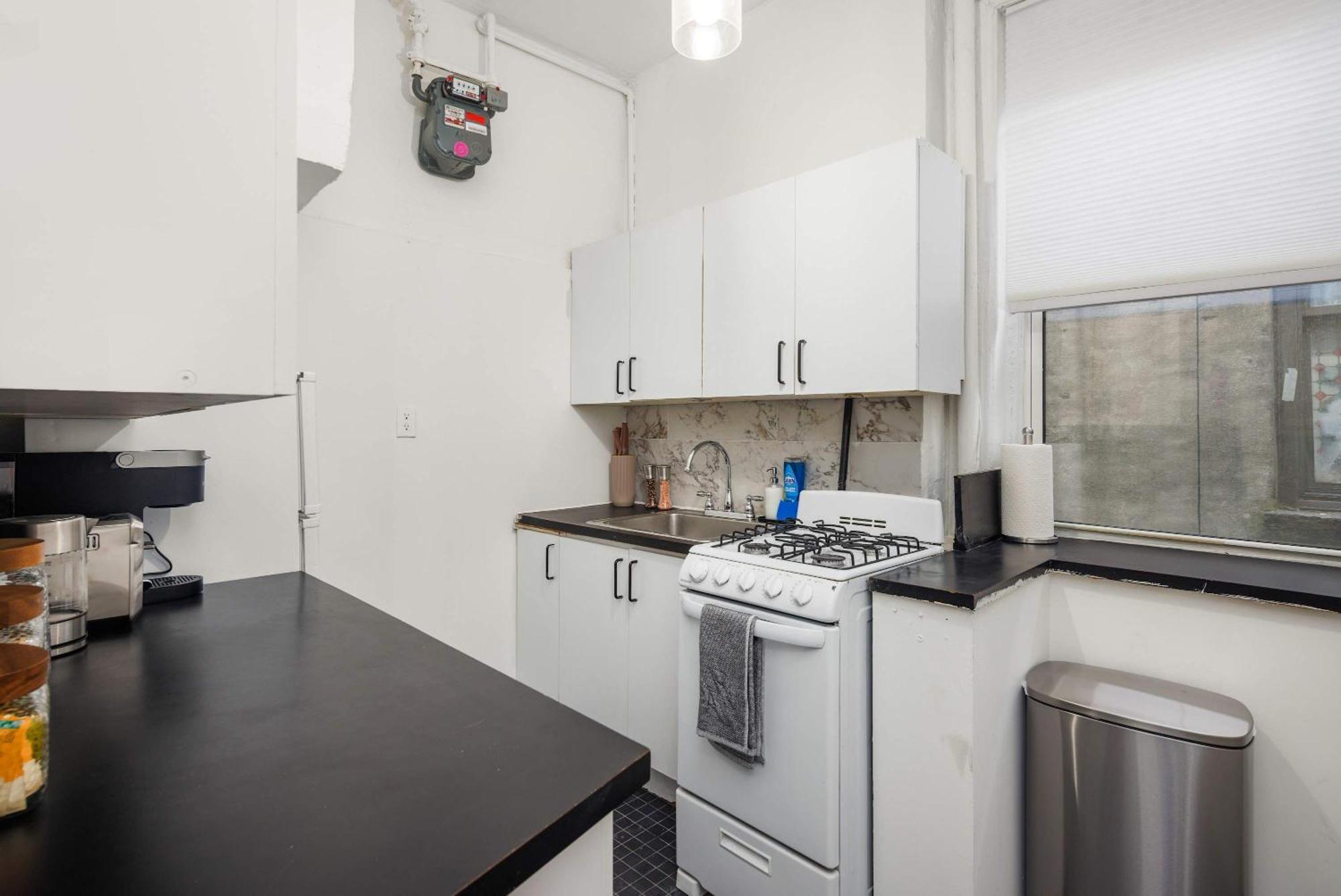 Timeless Charm Rustic 2br Hideaway In Nyc Apartment New York