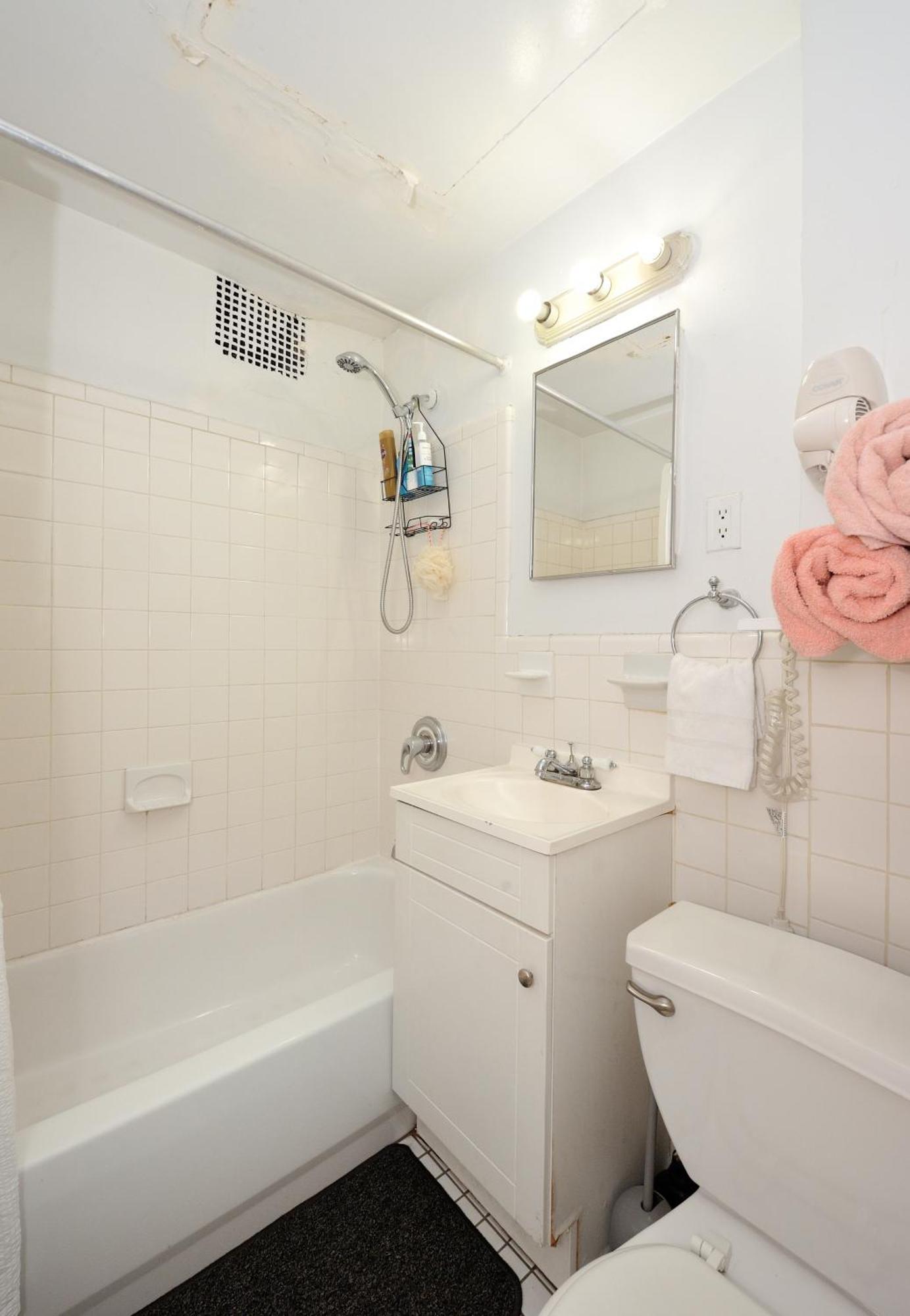 1 Bedroom1bath Furnished In Midtown East *