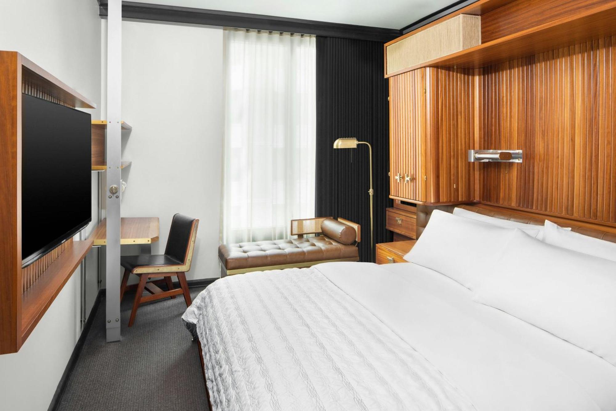 Le Meridien New York, Park