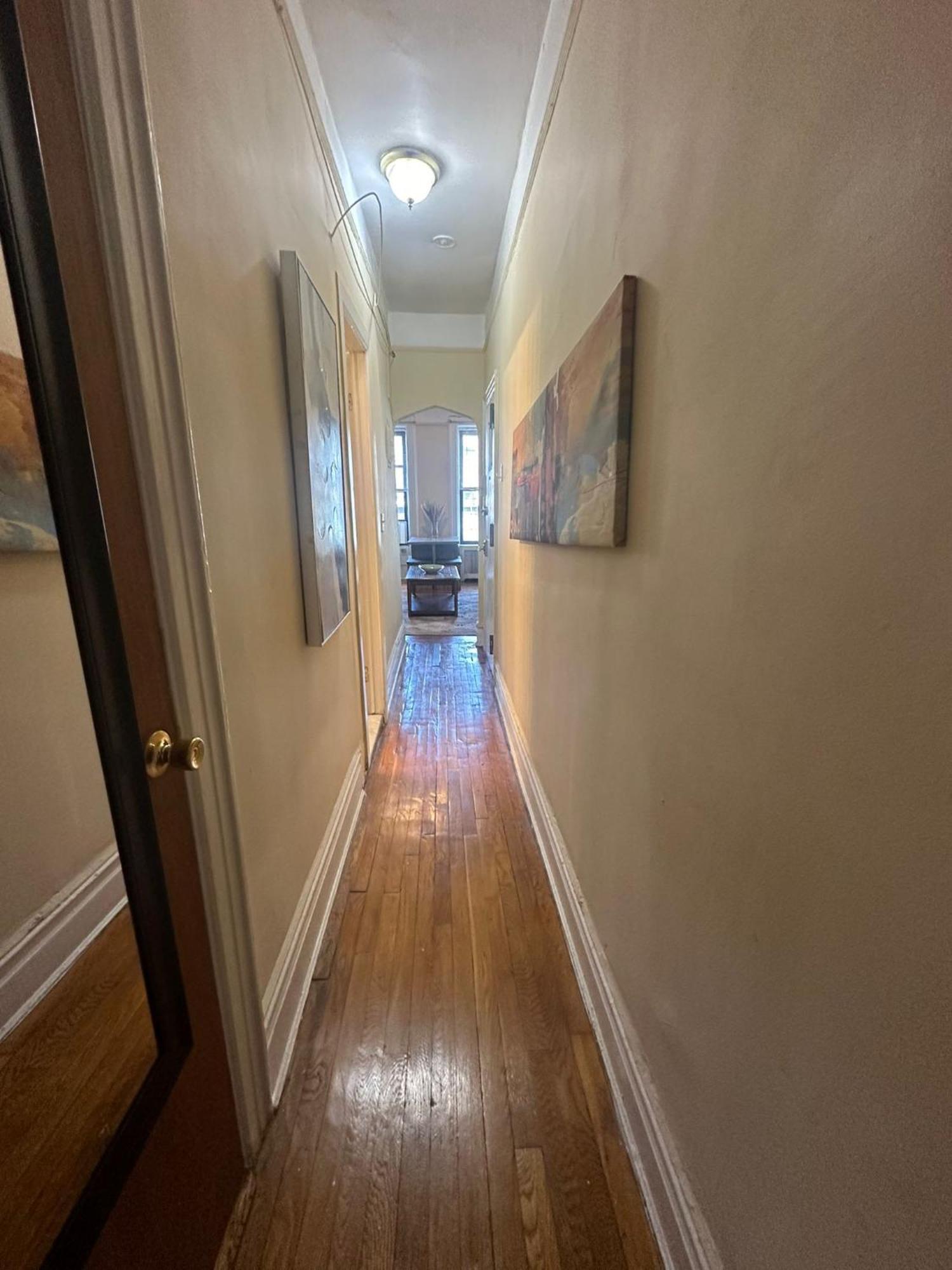 1 Bedroom Cozy Unit In Columbus Ave *