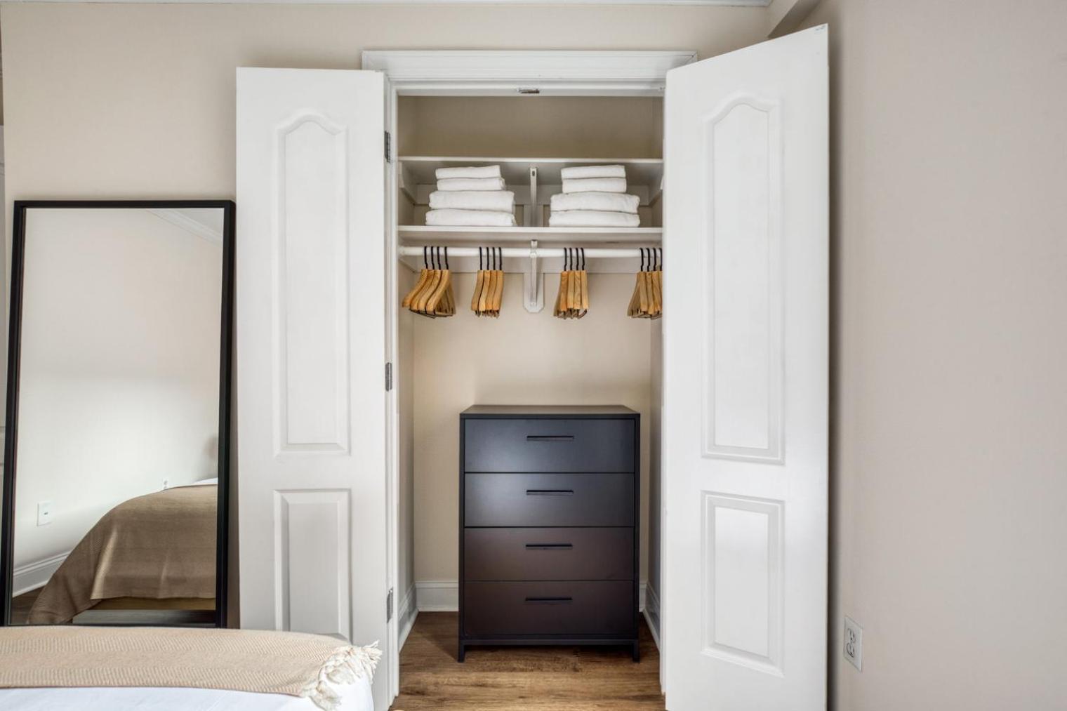 Nolita 2br W Elevator Roof Nr Soho Nyc-1000 *