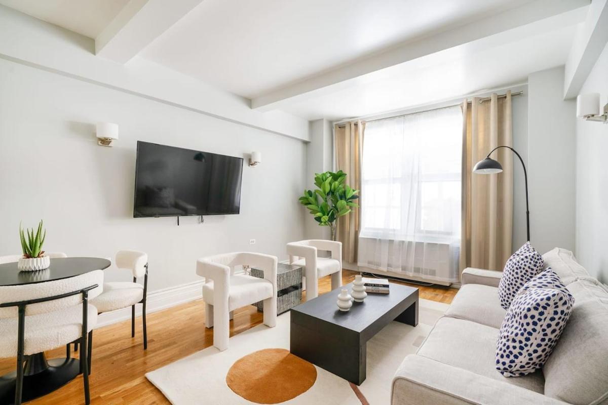 73-208 New 2br 2bath Uws Doorman Gym