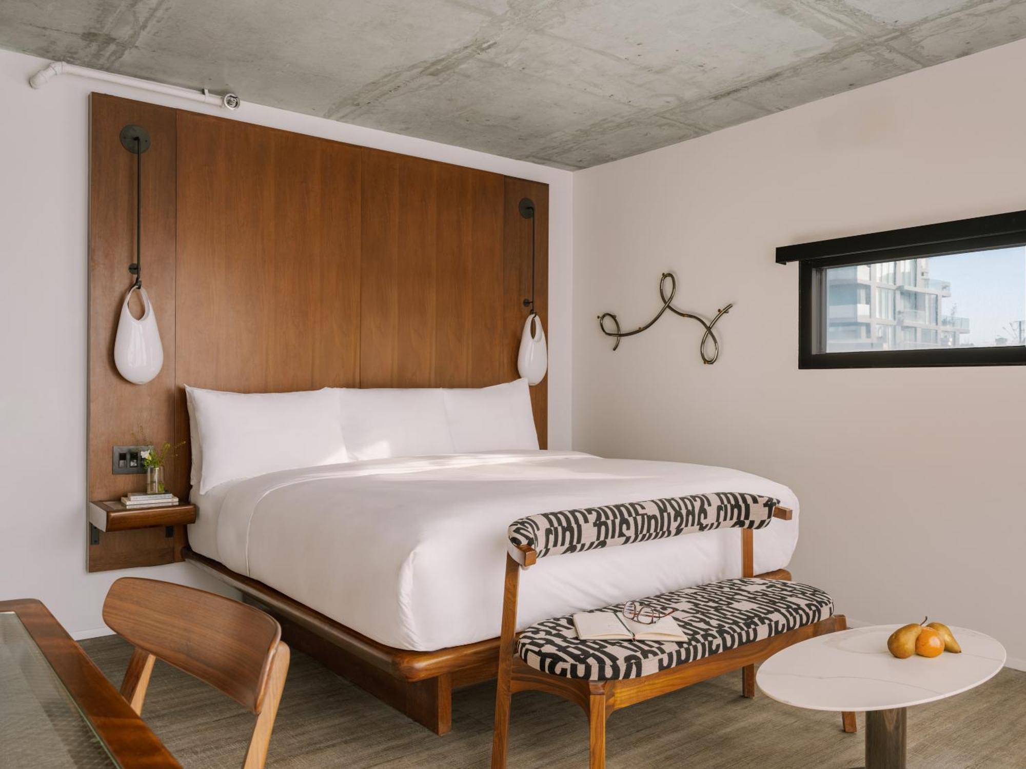 Sonder The Merchant Hotel *
