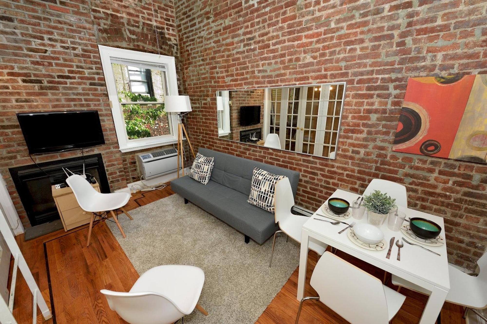 Apartment Charming 3-bedroom In Midtown West New York