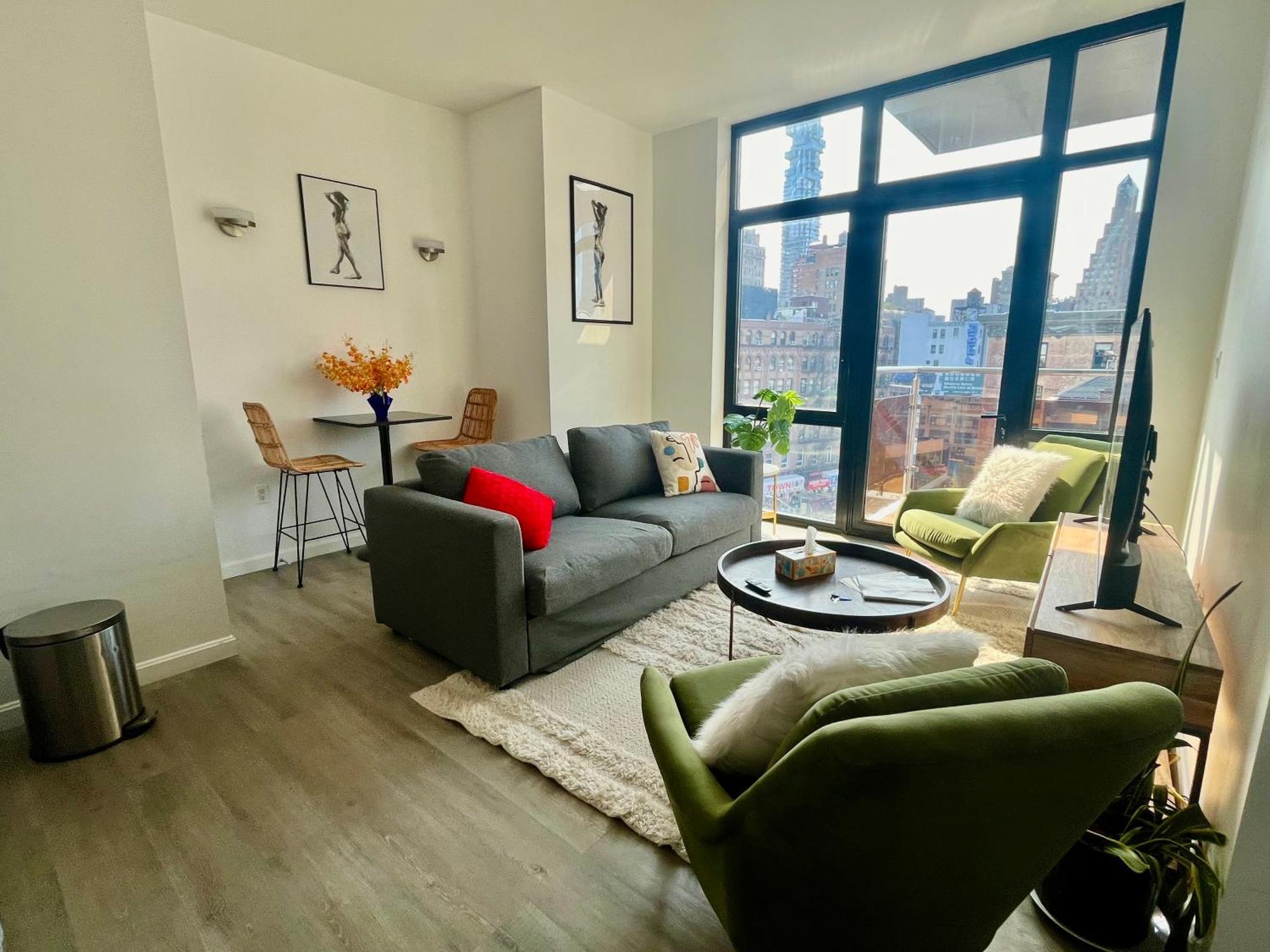 Luxury In Little Italy Private Balcony New York