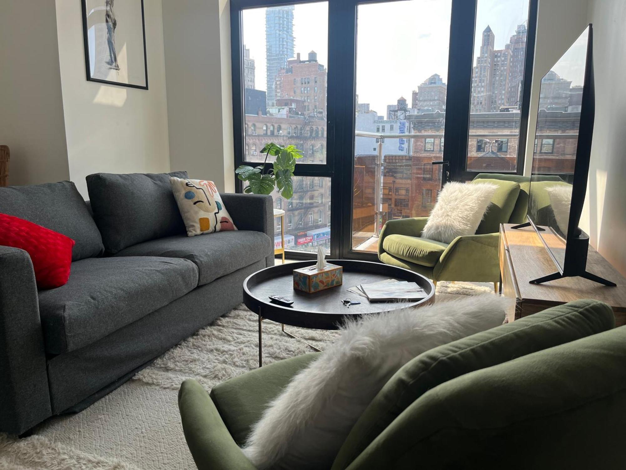 Apartment Luxury In Little Italy Private Balcony