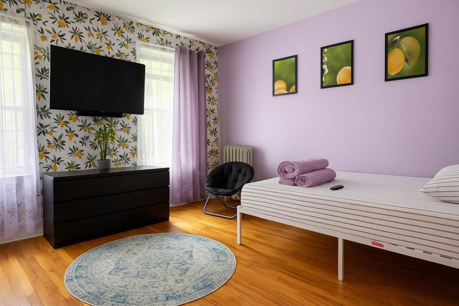 Lavender Queen Room Bright & Peaceful Stay In Central Harlem * New York