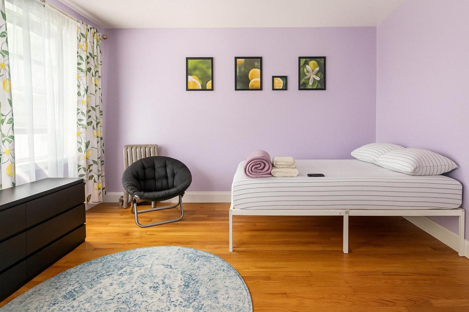 Lavender Queen Room Bright & Peaceful Stay In Central Harlem *
