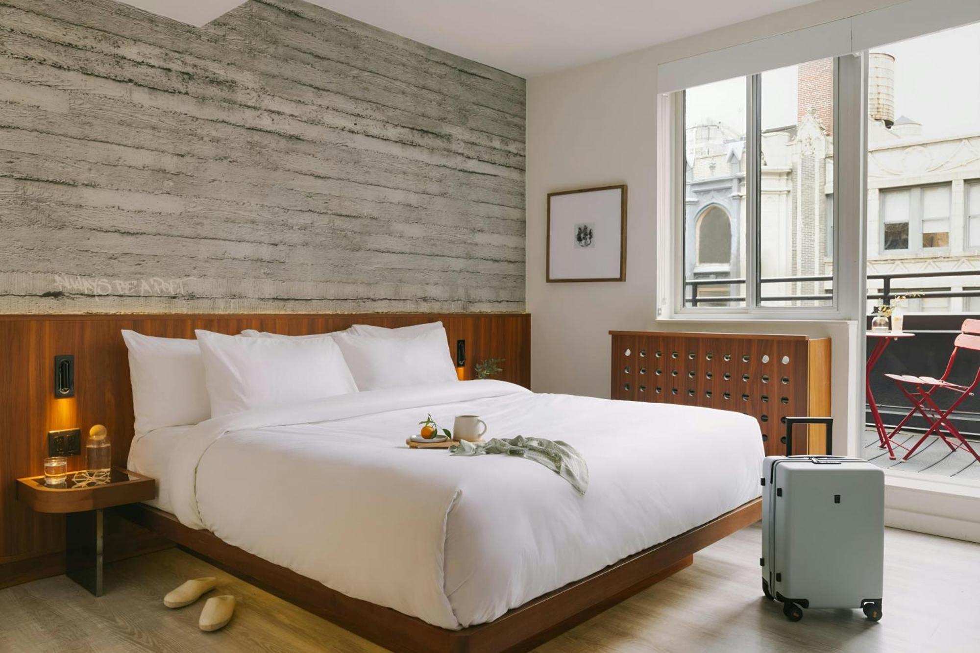 Henri On 24 Hotel Chelsea, Sonder By Marriott Bonvoy Hotel New York