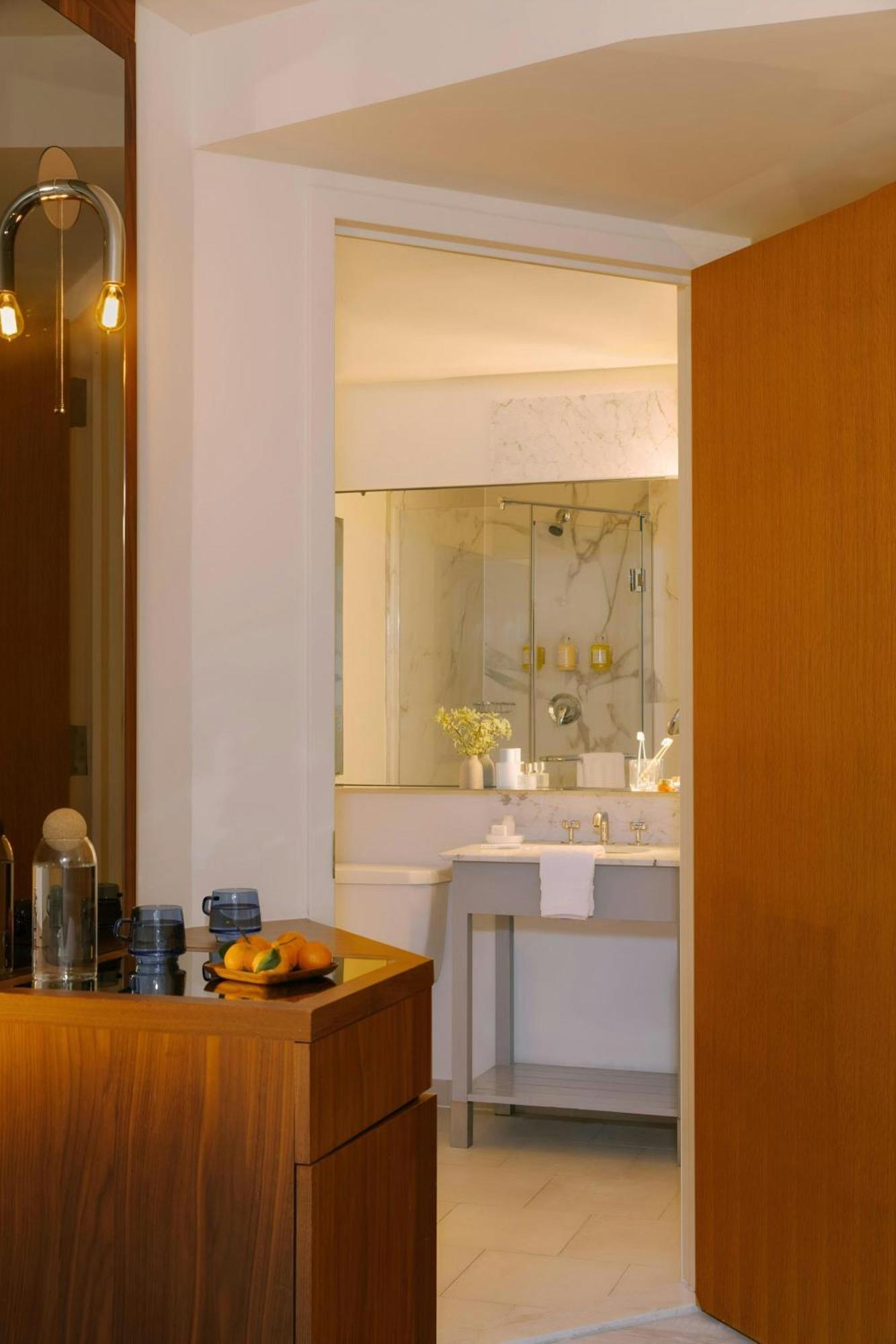 Henri On 24 Hotel Chelsea, Sonder By Marriott Bonvoy Hotel *
